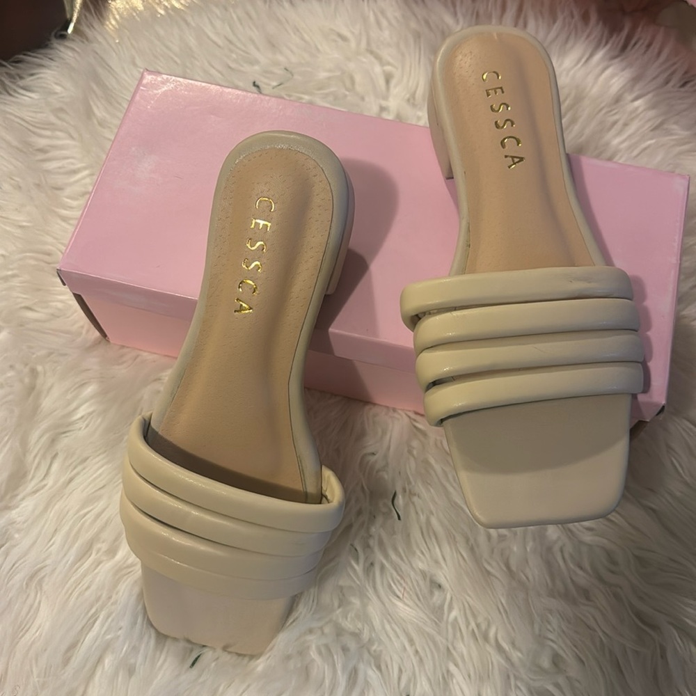 CESSCA FLAT HEEL SLIPPERS SIZE 6 NEW NEVER WORN